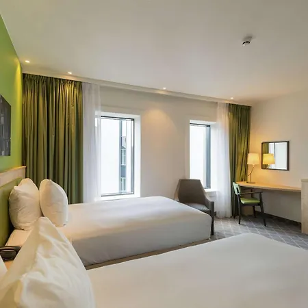 Hotell Hampton By Hilton Station 3*