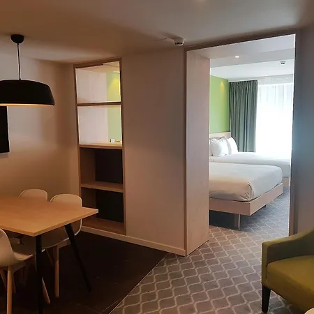 Hotel Hampton By Hilton Station 3*