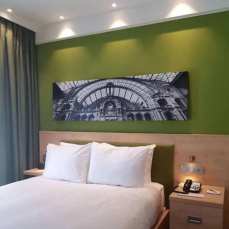 Hampton By Hilton Station Hotel