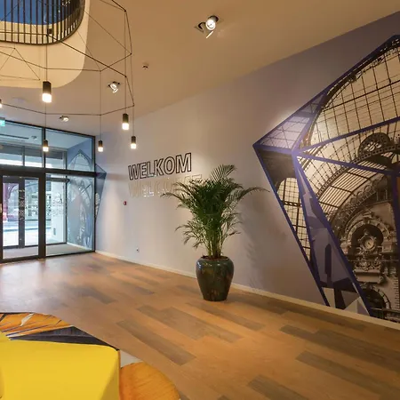 Hotel Hampton By Hilton Station 3*