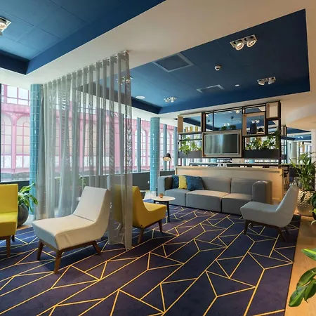 Hampton By Hilton Station 3*